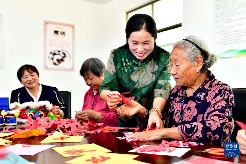 下载棋牌送12元金币